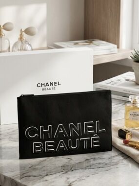 CHANEL BEAUTĒ Black Cosmetic Pouch with Raised Logo